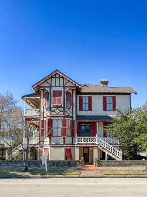 Image post by @galvestonisland on Instagram