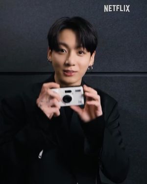 Image post by @ellemenhk on Instagram