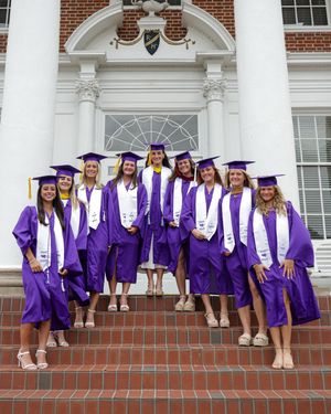 Image post by @hpuwlax on Instagram