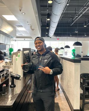 Image post by @nikesmilez on Instagram