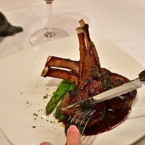 Image post by @mortonssteak on Instagram