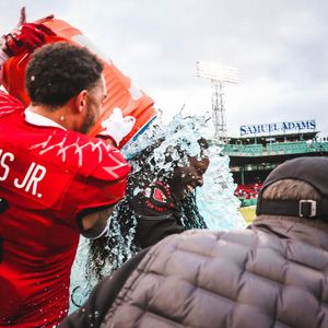 Image post by @LouisvilleFB on Twitter