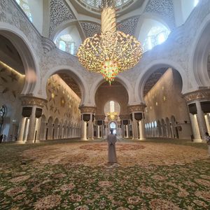 Image post by @oliver_phelps on Instagram