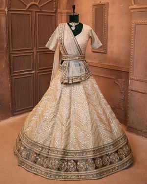 Image post by @ambika_fashion_kolkata on Instagram