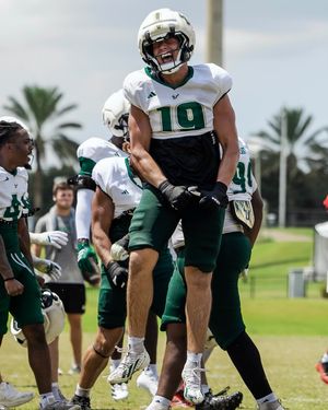 Image post by @usffootball on Instagram