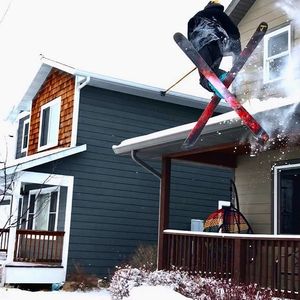 Image post by @j_skis on Instagram