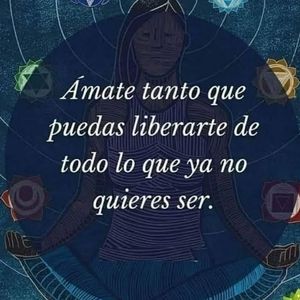 Image post by @redlatina on Facebook
