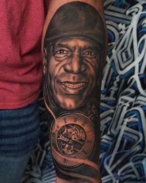 Image post by @skindesigntattoos on Instagram