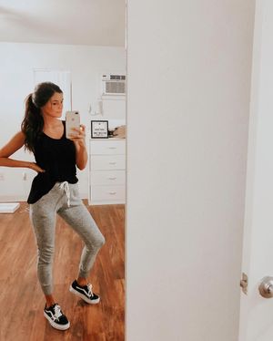 Image post by @brittanyleighball on Instagram