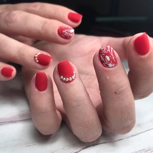 Image post by @nestanails on Instagram