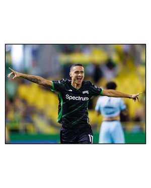 Image post by @morgantenczaphoto on Instagram