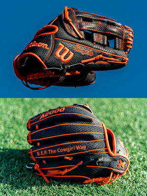 Image post by @wilsonballglove on Instagram