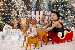 Image post by @newbornbabyphotographystudio on Instagram