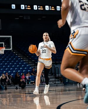 Image post by @uciwbb on Instagram