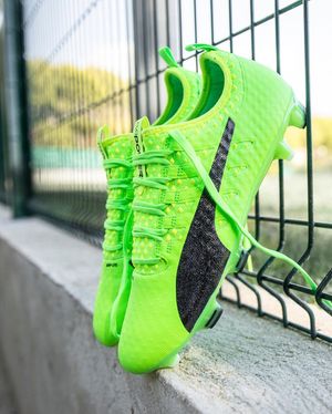 Image post by @soccerdotcom on Instagram