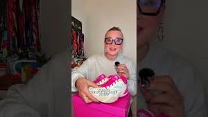Video post by @itsemraine on YouTube