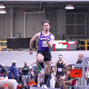 Image post by @uwtrack on Instagram