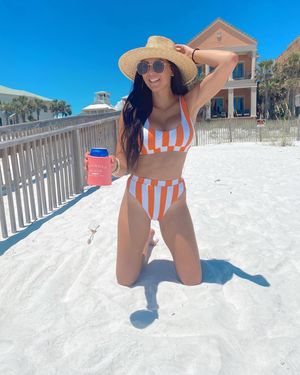 Image post by @sabrinanoellee on Instagram