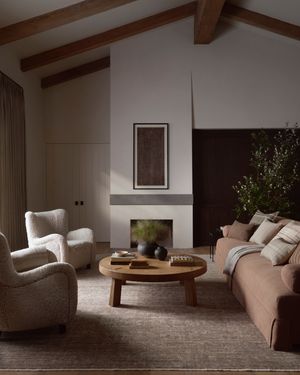 Image post by @shoppeamberinteriors on Instagram