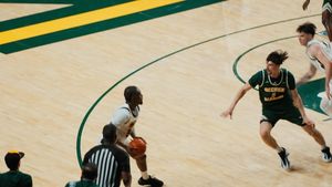 Image post by @elena_takes_photos on Instagram