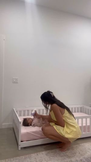 Video post by @sabrinanoellee on Instagram