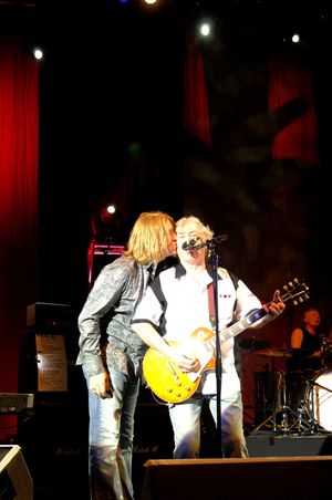 Image post by @defleppard on Instagram