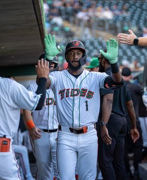 Image post by @norfolktides on Instagram
