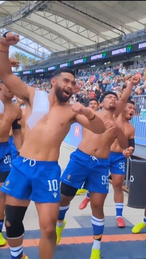 Video post by @LASevensRugby on Facebook
