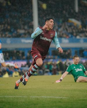 Image post by @westham_us on Instagram