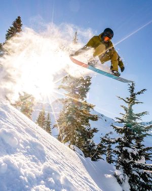 Image post by @whistlerblackcomb on Instagram