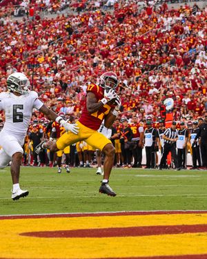 Image post by @uscfb on Instagram