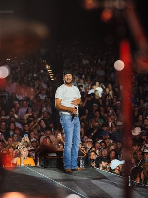 Image post by @lukebryan on Instagram