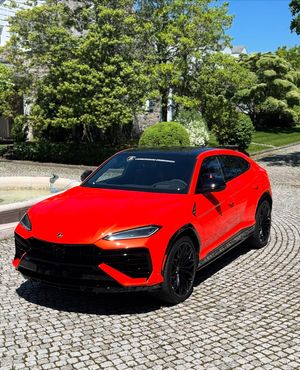 Image post by @lambogreenwich on Instagram