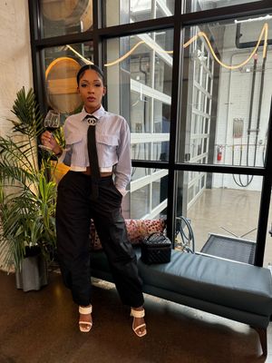 Video post by @liathelook on TikTok