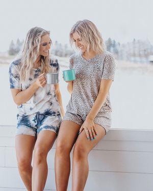 Image post by @shopfillyflair on Instagram