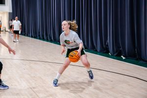 Image post by @uab_wbball on Instagram