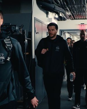 Image post by @vandalhoops on Instagram