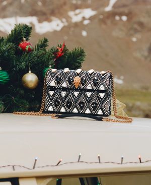 Image post by @dillards on Instagram