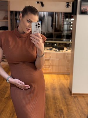 Image post by @roxananemes on Instagram