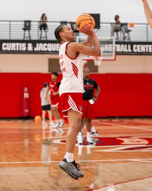 Image post by @packmensbball on Instagram