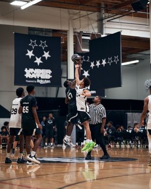 Image post by @underrated on Instagram