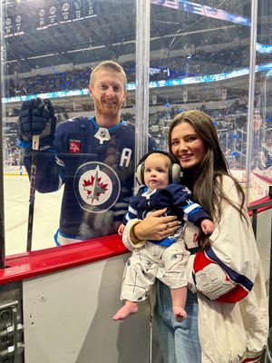 Image post by @nhljets on Instagram