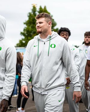 Image post by @oregonfootball on Instagram
