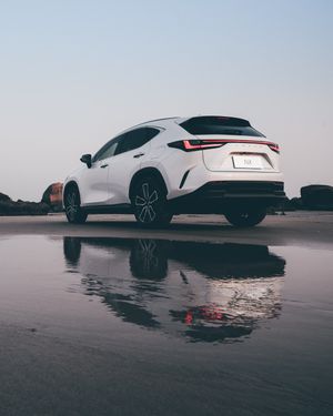 Image post by @discoverlexus on Instagram