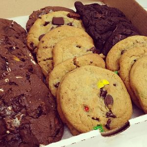 Image post by @insomniacookies on Instagram