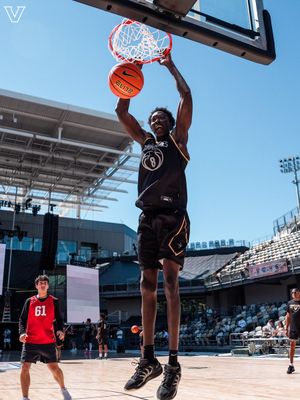 Image post by @VandyMBB on Twitter/X