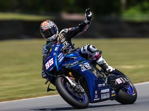 Image post by @motoamerica on Instagram