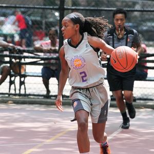 Image post by @ladieswhohoop on Instagram