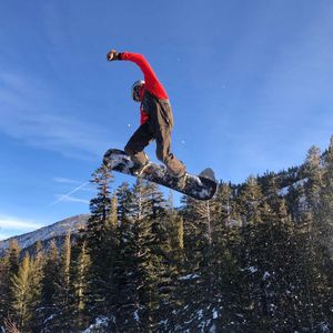 Image post by @uscskiandsnowboard on Instagram
