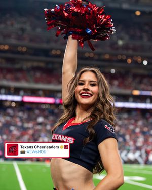 Image post by @texanscheerleaders on Instagram